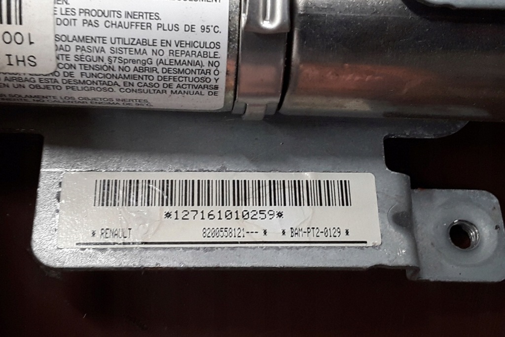 фото №1, Шторка безопасности левая renault modus / grand modus f/jp0_ 8200558121 1.5l дизель