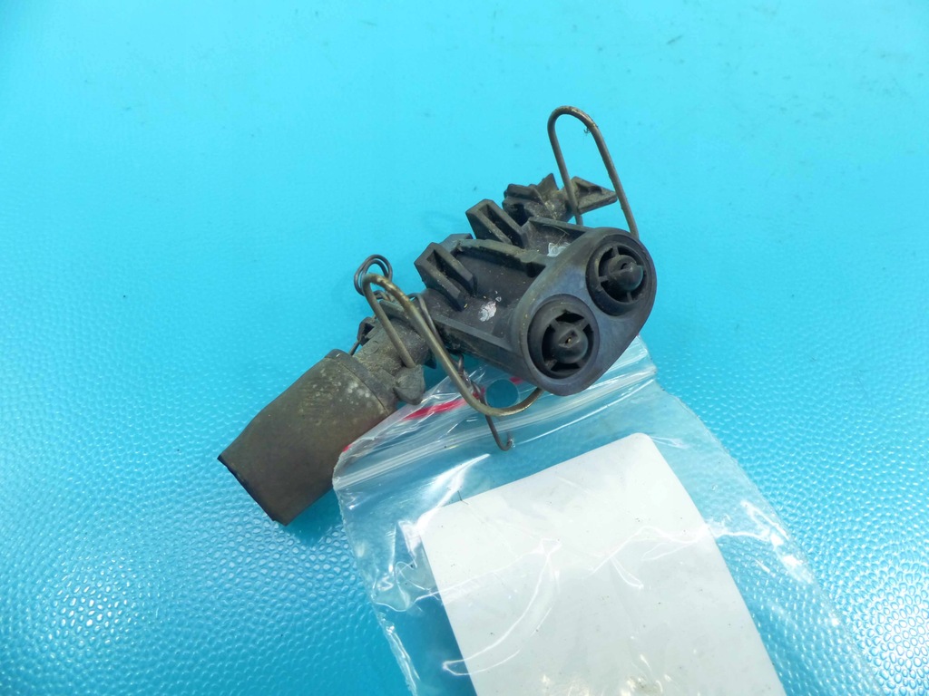 фото №1, Омыватель лампы левый volvo v70 ii s60 i