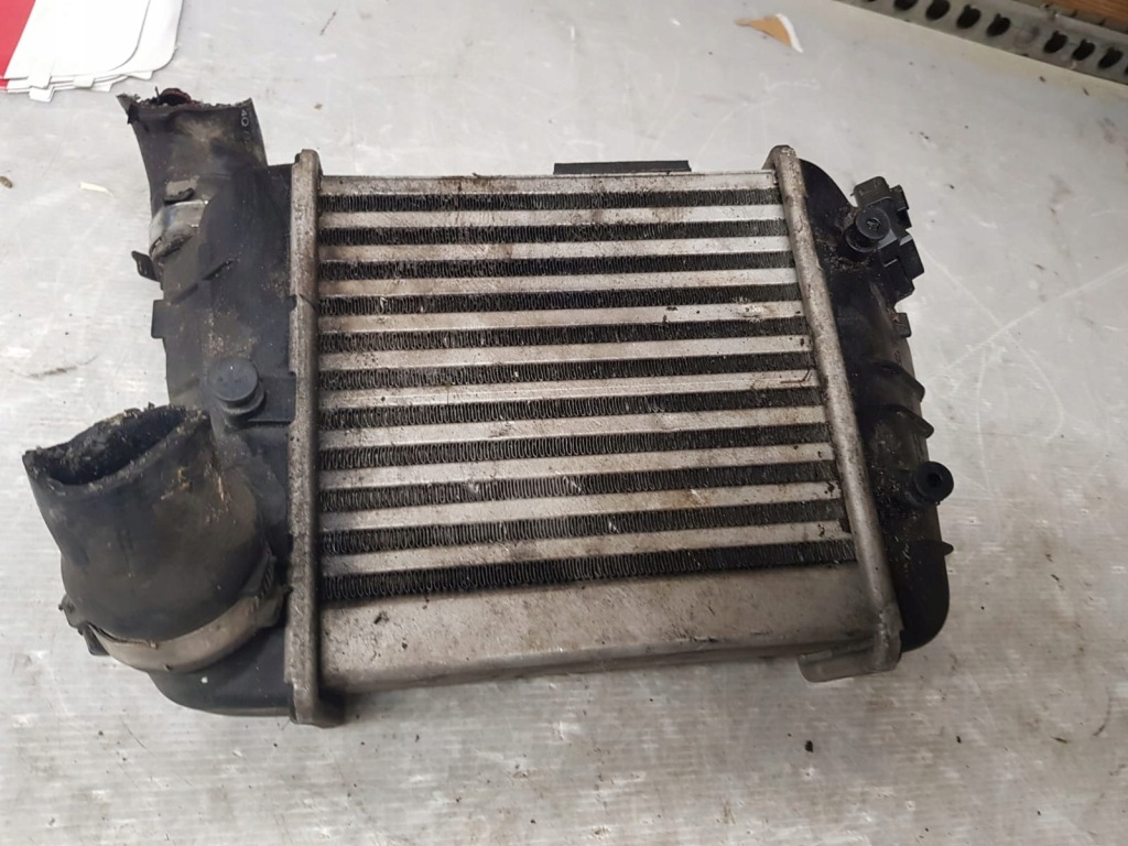 Купити Audi a5 b6 2.7 3.0 tdi seat інтеркулер 8e0145806l