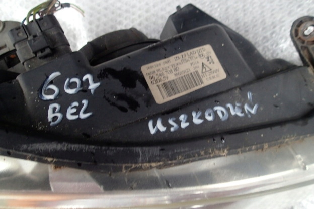 фото №13, Peugeot 607 лампа передня права ліва ксенон europa