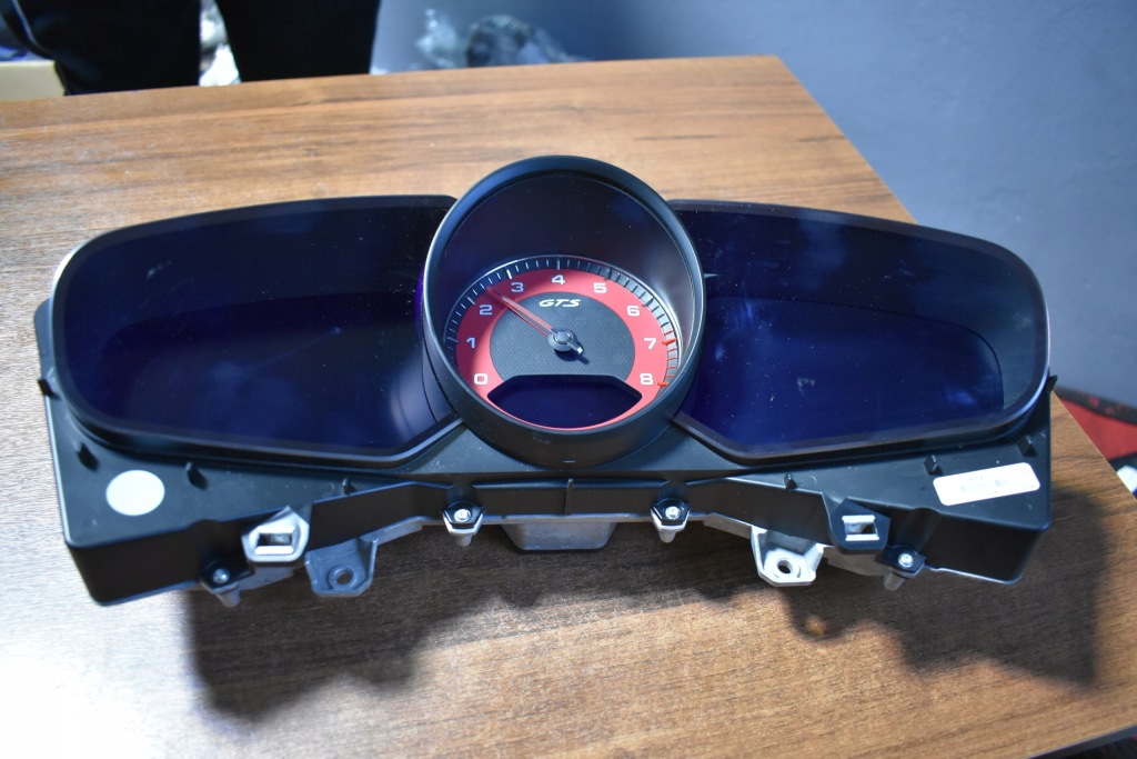 фото №1, Idealny лічильник прилади porsche panamera 971 gts 1 9