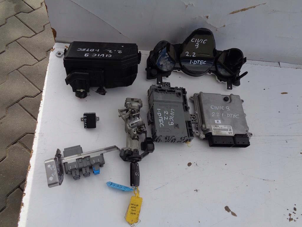 фото №1, Бортовой компьютер блок управления двигателя civic 9 ix 2.2 i-dtec