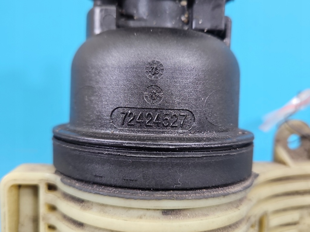 Нагреватель топлива 3pin bmw 5 g30 в Украине