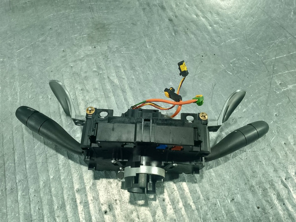 Купити Перемикач комбінований citroen c3 pruriel 96488236xt 1.6 16v