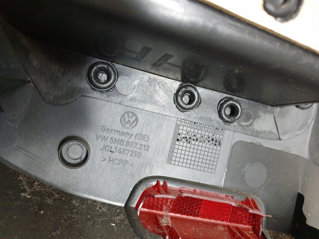 фото №6, Обшивка обивка правый задняя vw tiguan 5n0867212