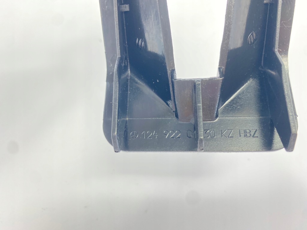 Накладка защита петля задний сиденье mercedes w124 универсал s124 1249220130 Киев