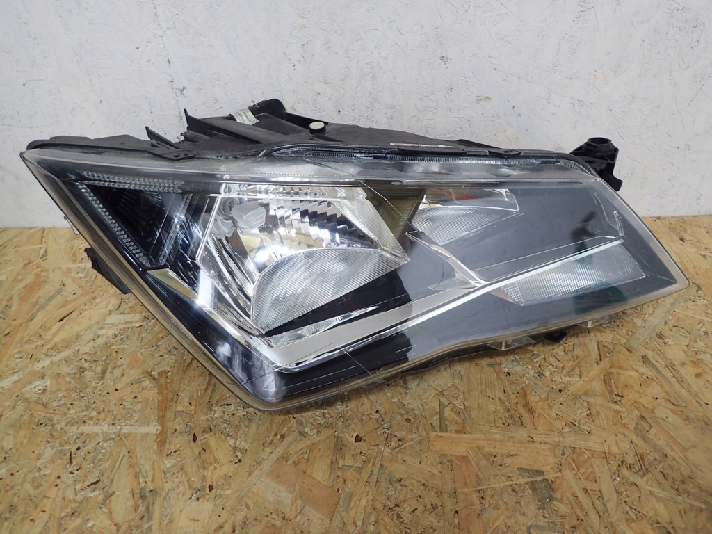 фото №1, Лампа правая правый led seat ateca 576941005a 2016-