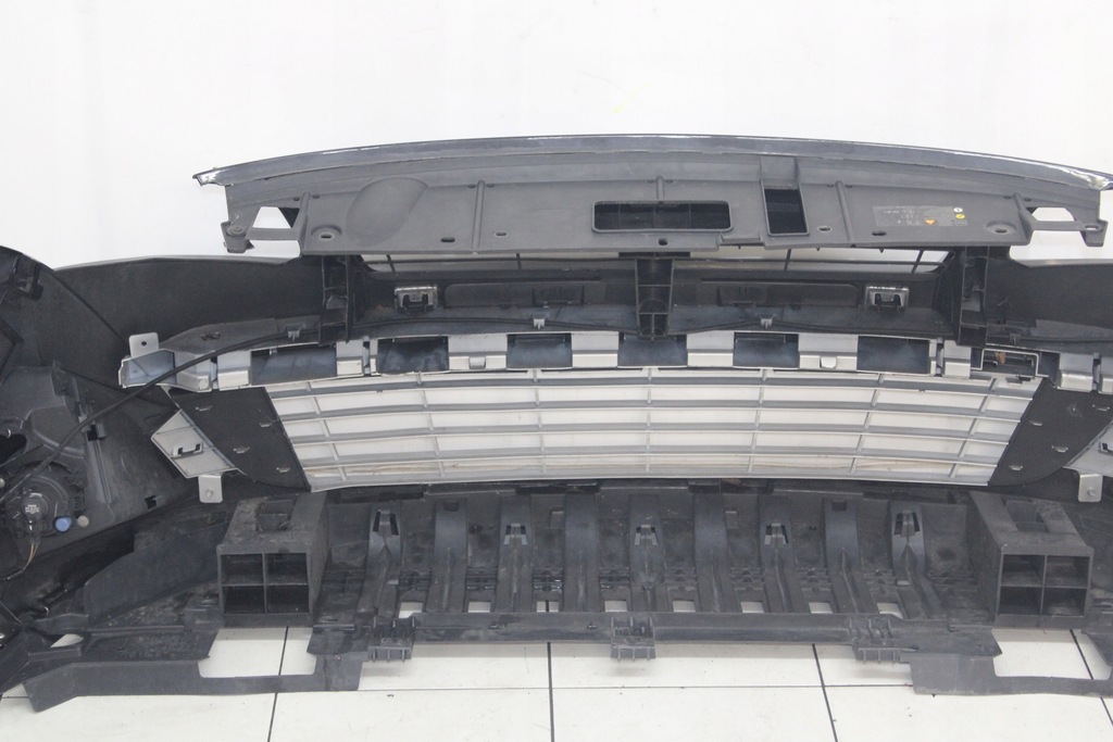 фото №9, Renault grand scenic iii 09r- бампер перед передний nv676