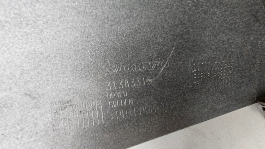 Бампер задняя задний диффузор накладка хром volvo v90 4xpdc lift гибрид 2020- Доставка