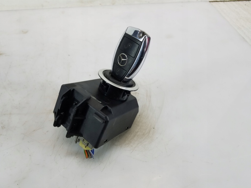 Купити Замок запалювання ключ mercedes-benz a-klasa w176 a2469059700