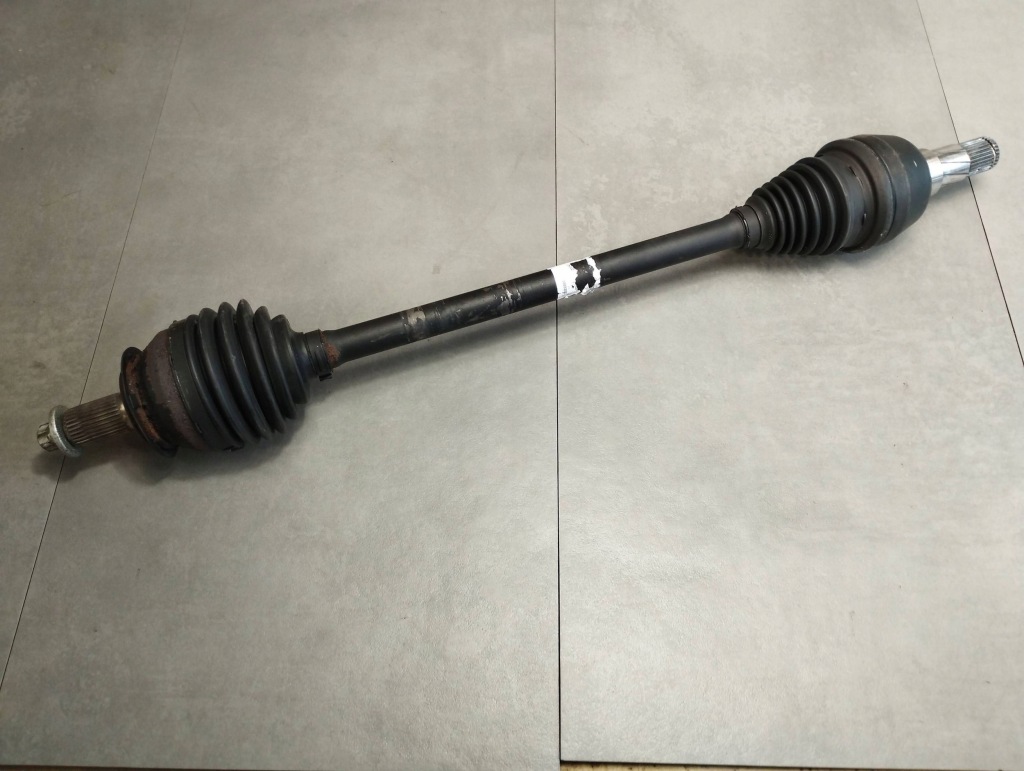 фото №1, Mercedes b-klasa w246 w242 приводной вал правая перед a2423301700