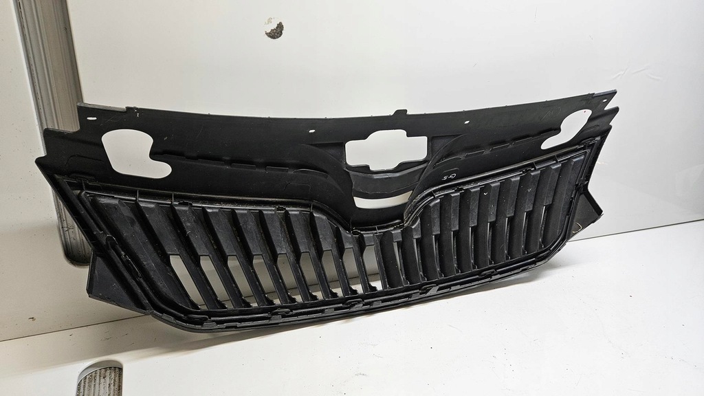 фото №5, Skoda rapid 5ja 12- 19 решітка радіатора решітка радіатора бампер перед чорний