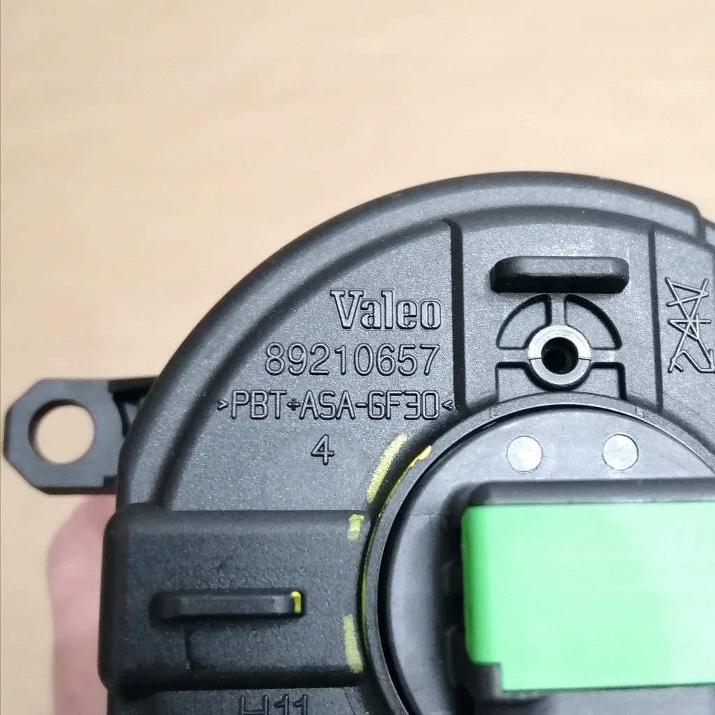 фото №7, Противотуманная фара левый перед toyota aygo yaris auris rav4