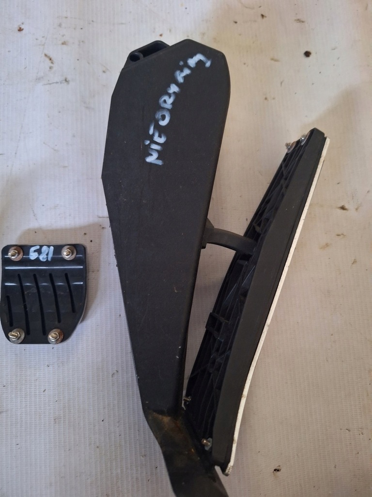 фото №6, Bmw e87 m-pakiet накладка na педаль комплект