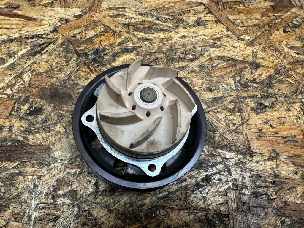 фото №3, Насос wody i шків alfa romeo giulia quadrifoglio 2.9 670051094
