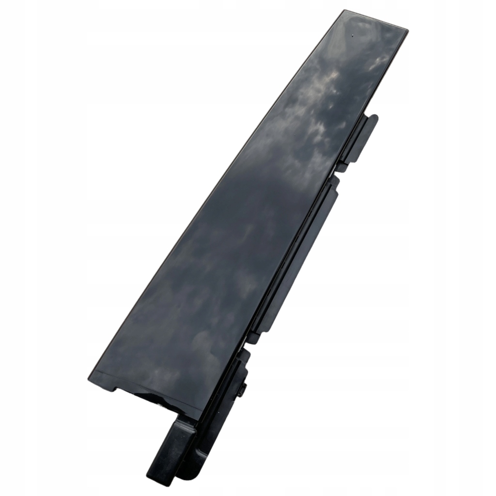 фото №1, Ford mustang mach-e молдинг двері задня лівий lj8b-r254a41-abw