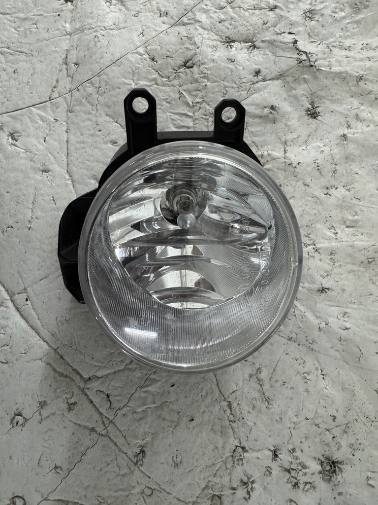 фото №1, Toyota verso aygo yaris правый противотуманная фара