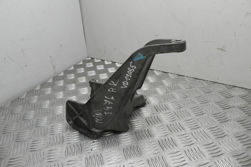 фото №1, Кронштейн вихлоп mini cabrio r52 6756221 2005