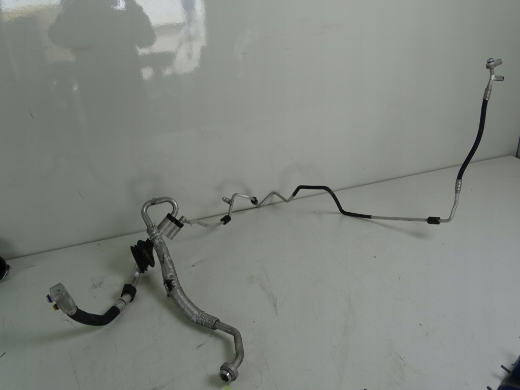 фото №1, Audi q5 8r шланг кондиционера 8r1260712d