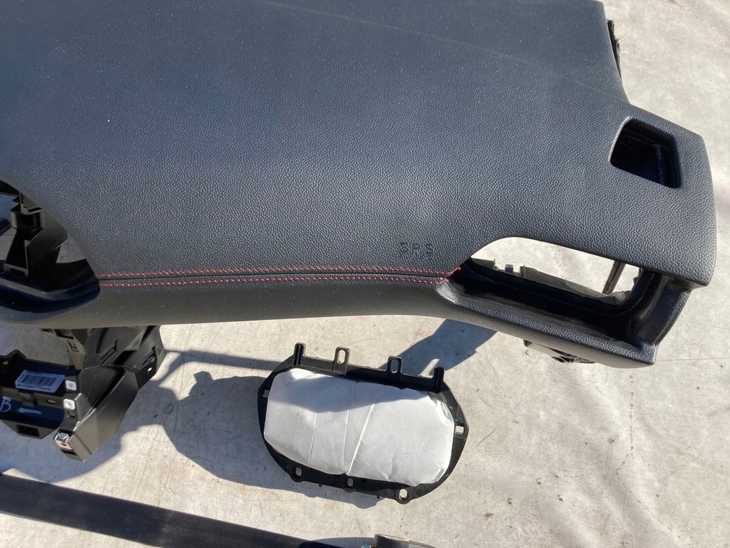 фото №6, Peugeot 308 t9 gt панель приладів панель приладів консоль подушки безпеки