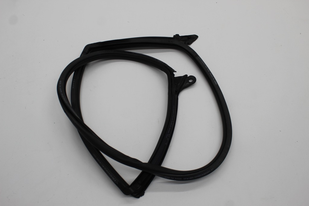 фото №1, Audi a7 4k прокладка дверь задняя правая 4k8833708