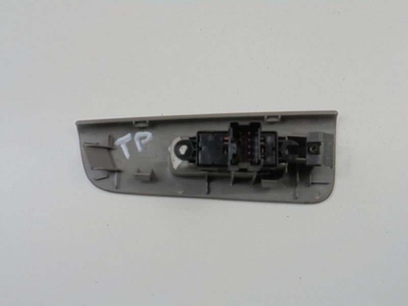 фото №10, Nissan altima iii l31 перемикач скло задня правий