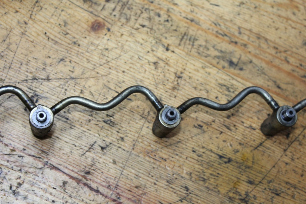 Трубка слива форсунок rav 4 iii avensis t25 2.2 d4d 2ad d-cat Цена