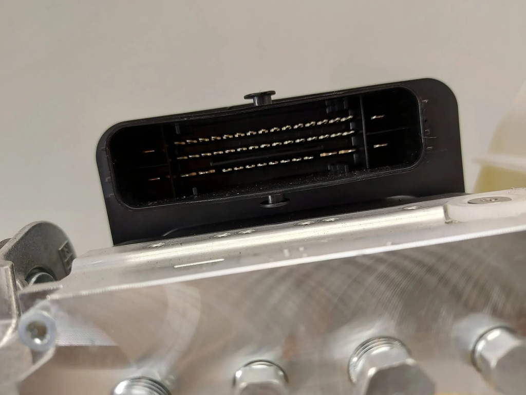 фото №7, Bmw 7 g70 22- насос abs esp бачок жидкость тормозной усилитель тормозов