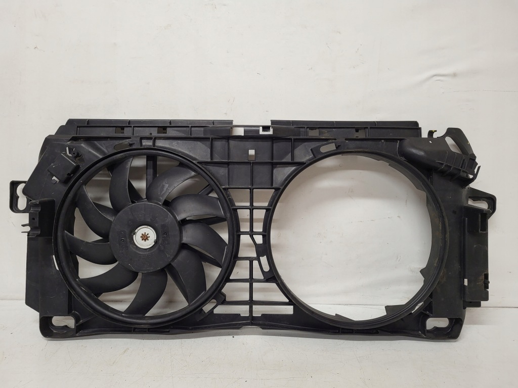 Купити Корпус вентилятора вентилятор mercedes sprinter w906 a9069062500