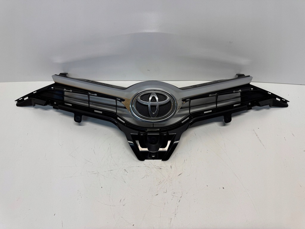 фото №1, Toyota auris ii lift 15-18 решётка радиатора решётка радиатора хром эмблема 53100-02880