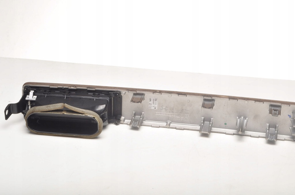 фото №7, Volvo xc70 ii решётка обдув средняя 30643315