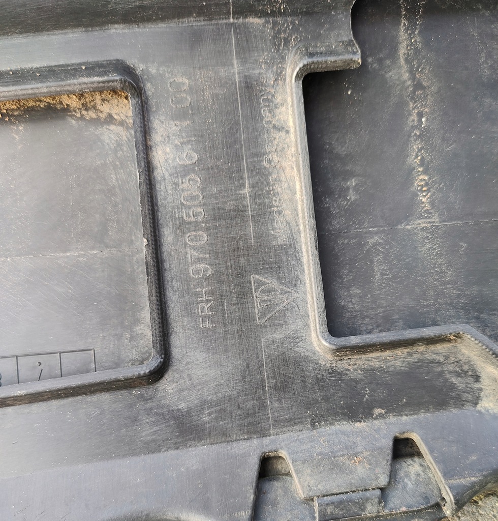 фото №9, Porsche panamera 970 диффузор спойлер бампера задняя задний