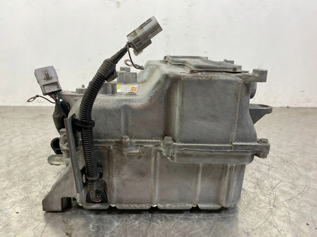 фото №13, 2015 mitsubishi outlander inwerter/przetwornica напряжения cz1314013858