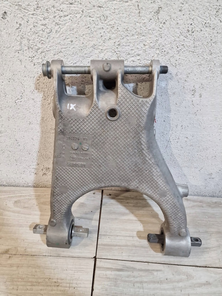 фото №1, Ferrari 458 488 важіль задня 314776