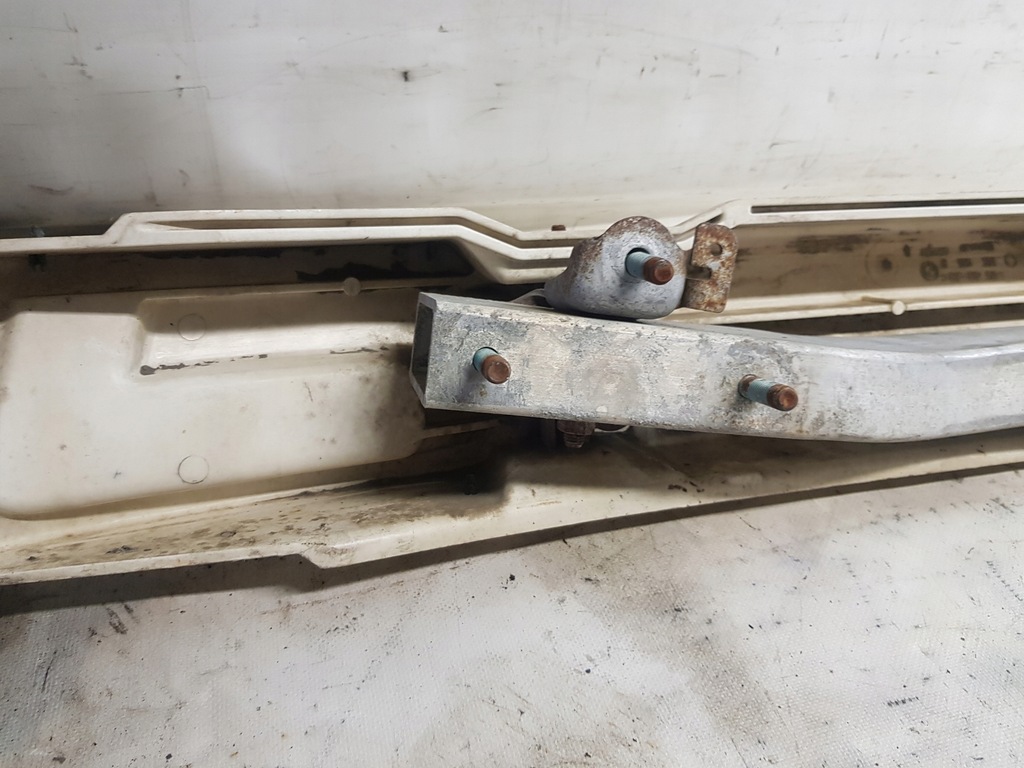 фото №13, Балка бампера задня bmw e46 lift sedan 8195314 + балка na hak буксирувальний