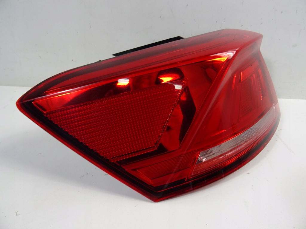 фото №4, Volkswagen оригинальный номер 2ga945095 лампа задняя комбинированная