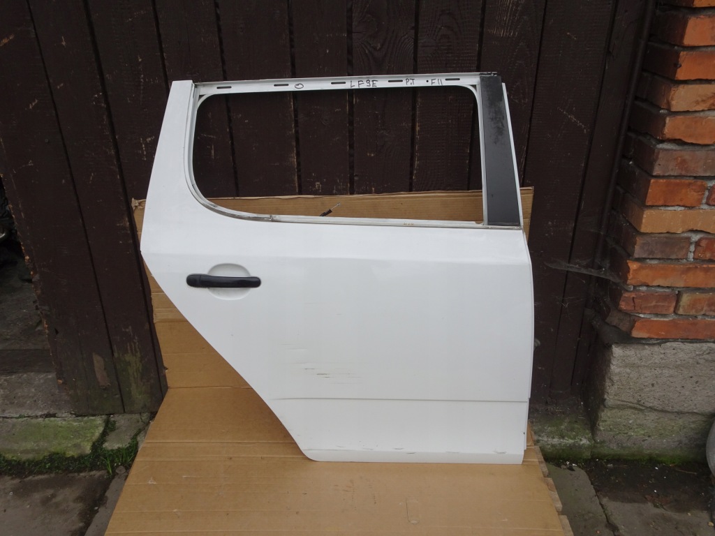 фото №1, Skoda fabia ii дверь правый задняя hb lf9e