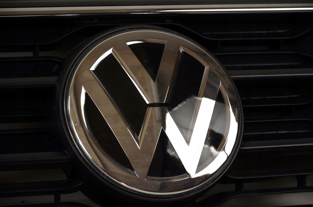 фото №3, Vw t-roc решётка радиатора решётка радиатора pod радар 2ga853651r