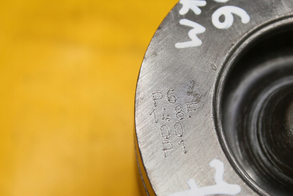 фото №7, Поршень поршни volvo v50 2.0 d 085190