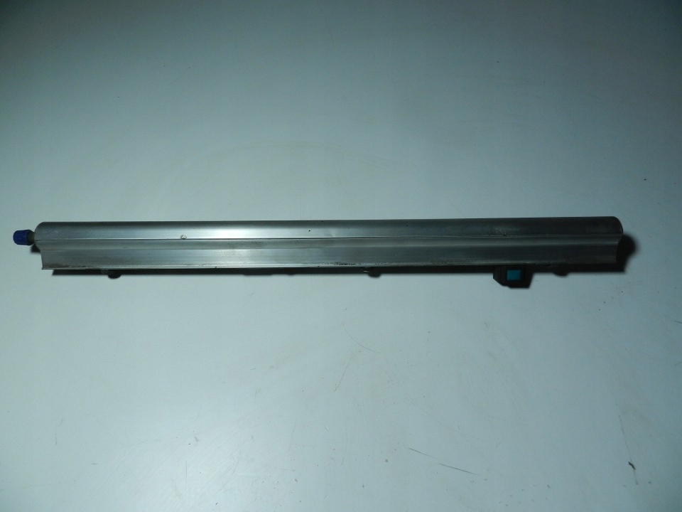 фото №1, Молдинг упорскування volvo s80 s60 v70 v40 s40 2.0t