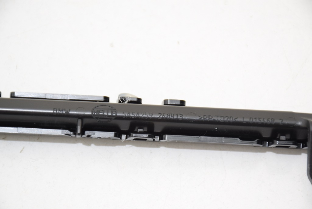 фото №11, Bmw 7 i7 g70 молдинг лента led амбие́нтное освещение панели приборной панели