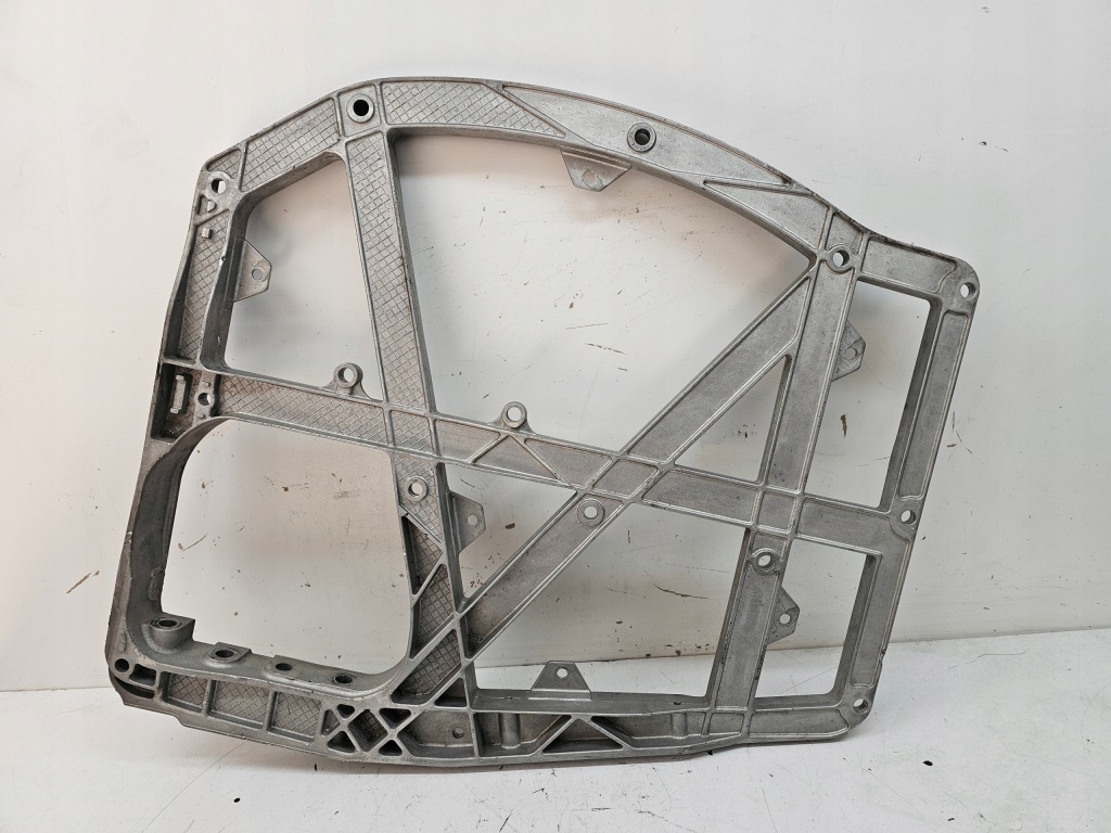 Кронштейн каркас кронштейн кронштейн бака adblue volvo fh 4 24176787 с Разборки