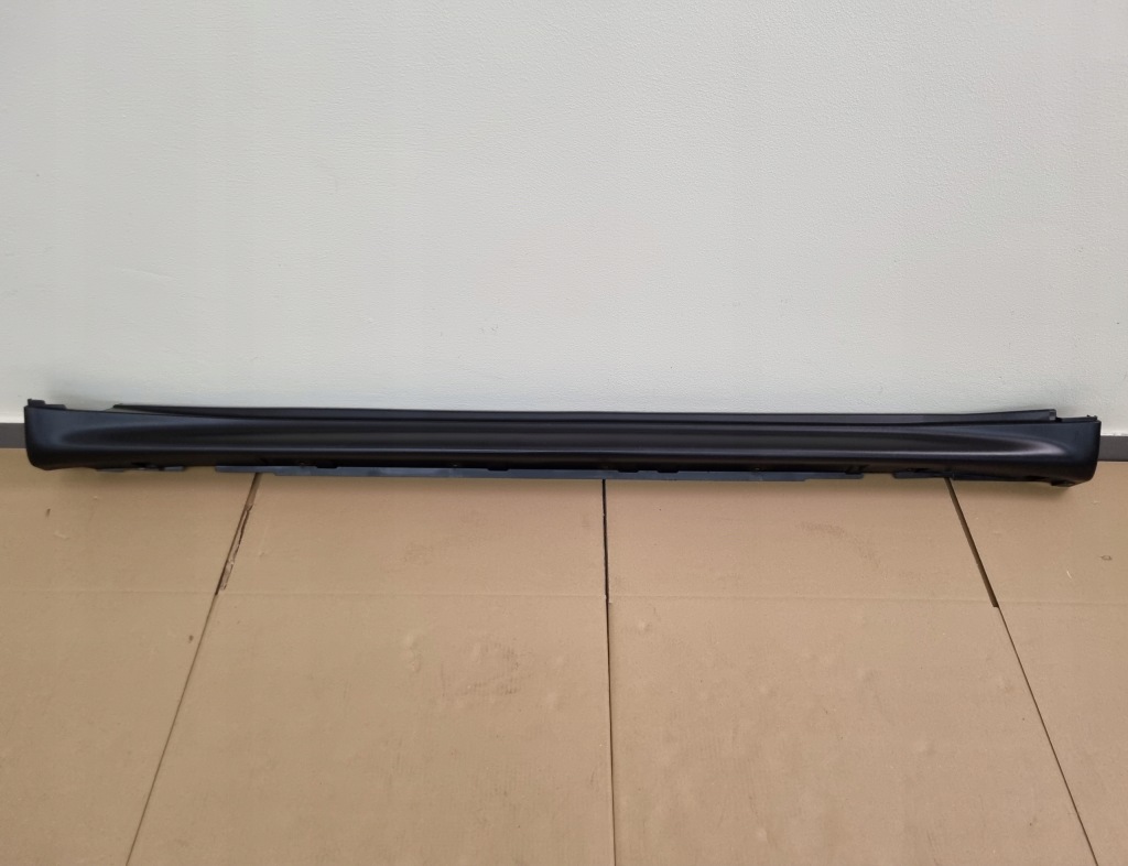 фото №1, Nissan juke f15 молдинг порог левая