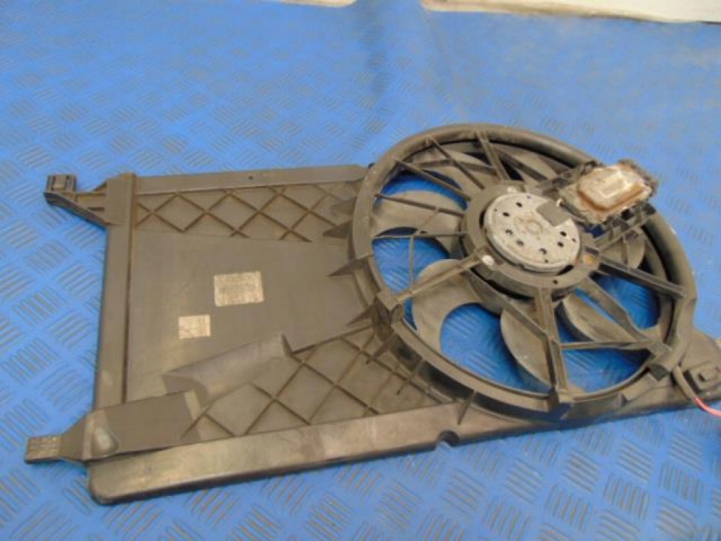 Ford focus mk2 1.6tdci вентилятор радиатора 1137328558 Недорого