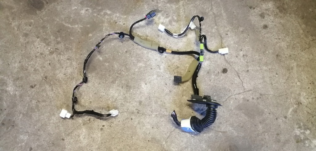 фото №1, Mazda 2 dj 15- электропроводка дверь правая передняя