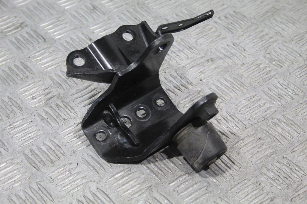 фото №1, Кронштейн кронштейн двигателя toyota verso lift