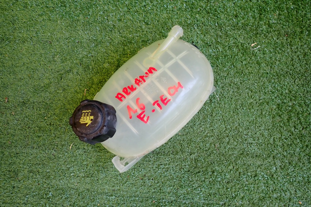 Купить Бак расширительный renault arkana 2021 1.6 e-tech