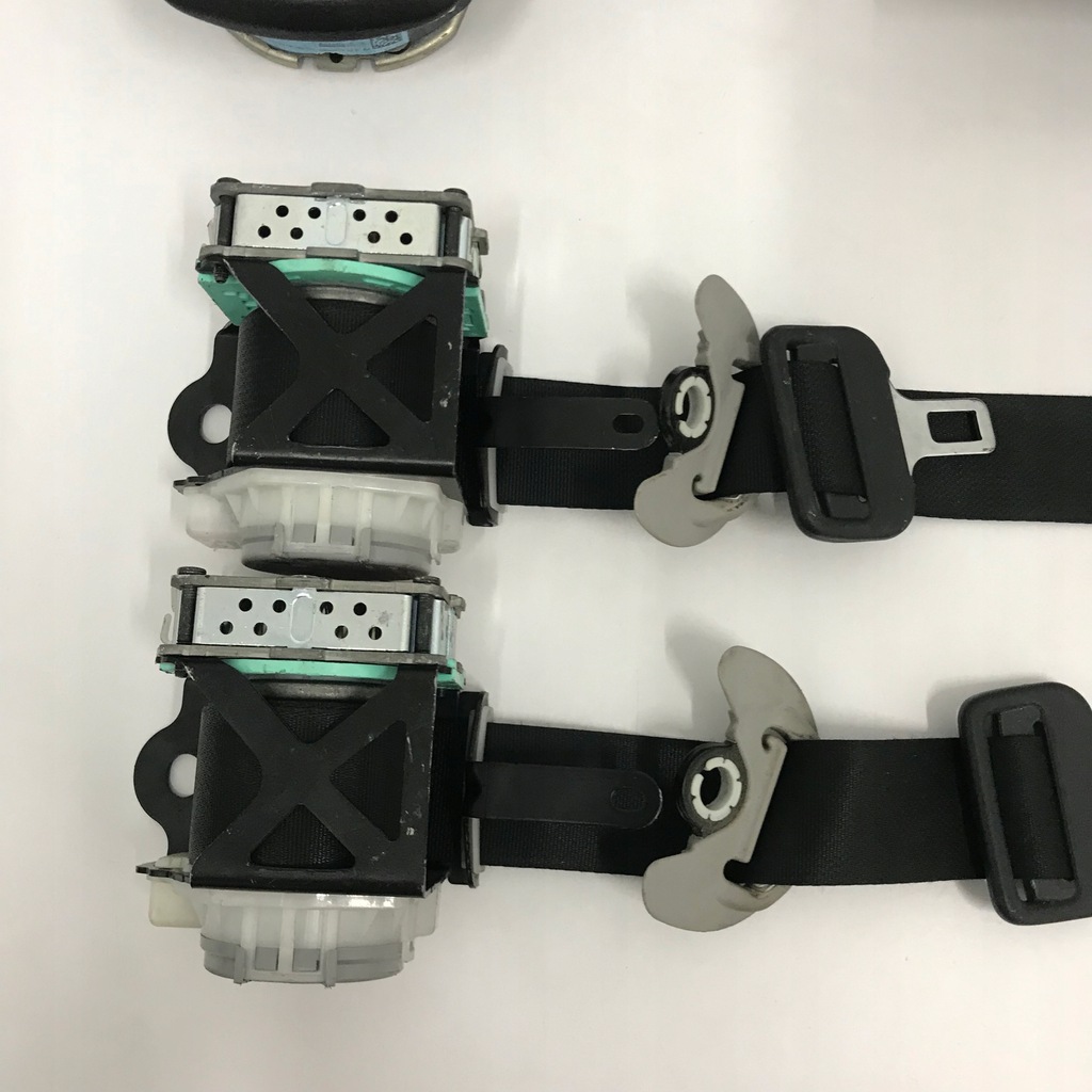 фото №8, Verso приборная панель консоль подушки безопасности ремни подушка безопасности