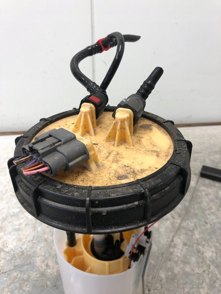 фото №4, Насос пального renault master iii iv 172026697r