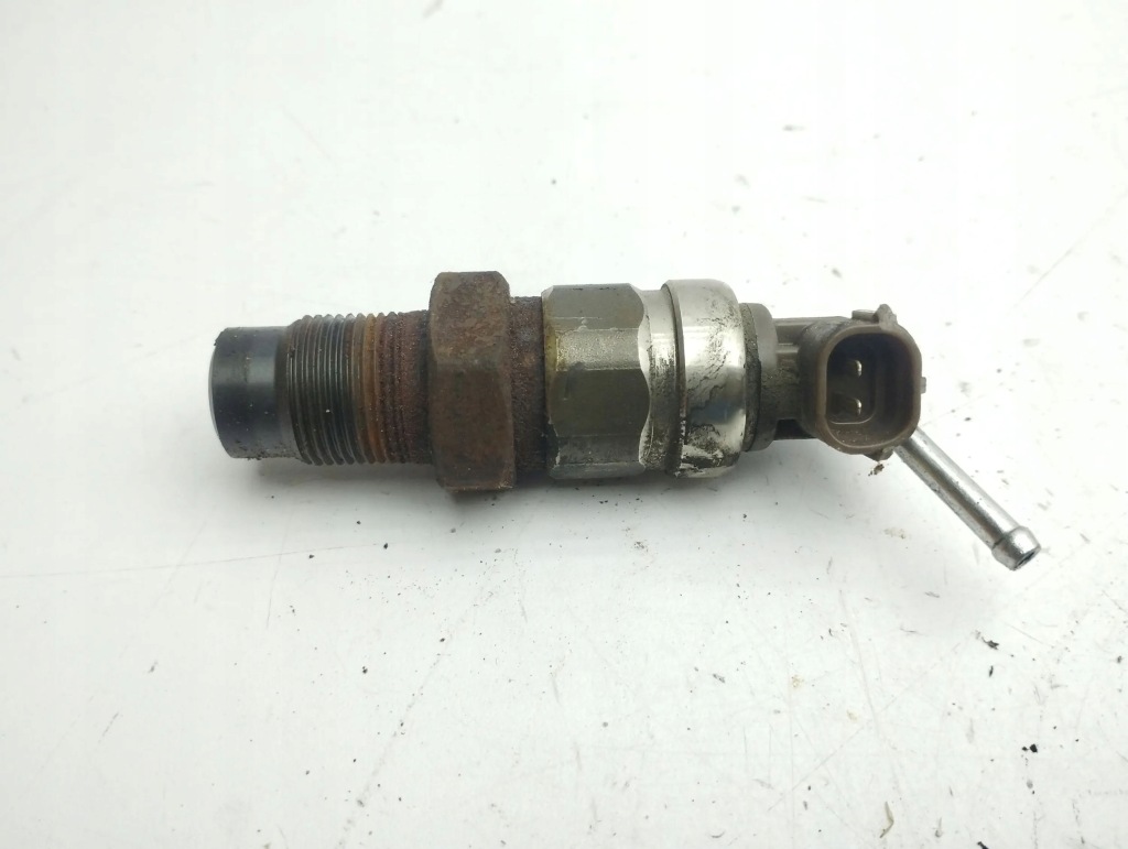 фото №1, Toyota corolla verso ar10 2007 регулятор тиску пального